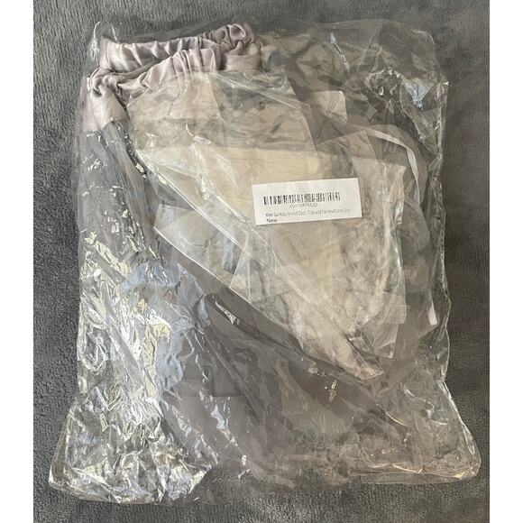 Kirei Sui Girls Size 3-5 yrs Gray Pink Mouse Costume - Picture 10 of 10